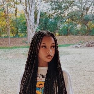 Meet your Posher, Kelli